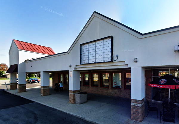 Big Boy Restaurants (Elias Brothers, Elias Bros) - Sterling Heights - 40850 Van Dyke Ave (newer photo)